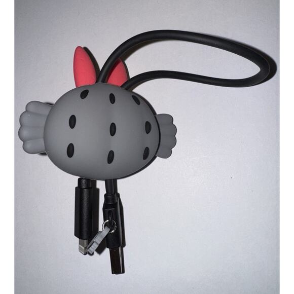 Popmart Drunk In Sea The Monsters “Puffer Fish" Iphone Charge Cable Kasing Lung - Picture 4 of 6